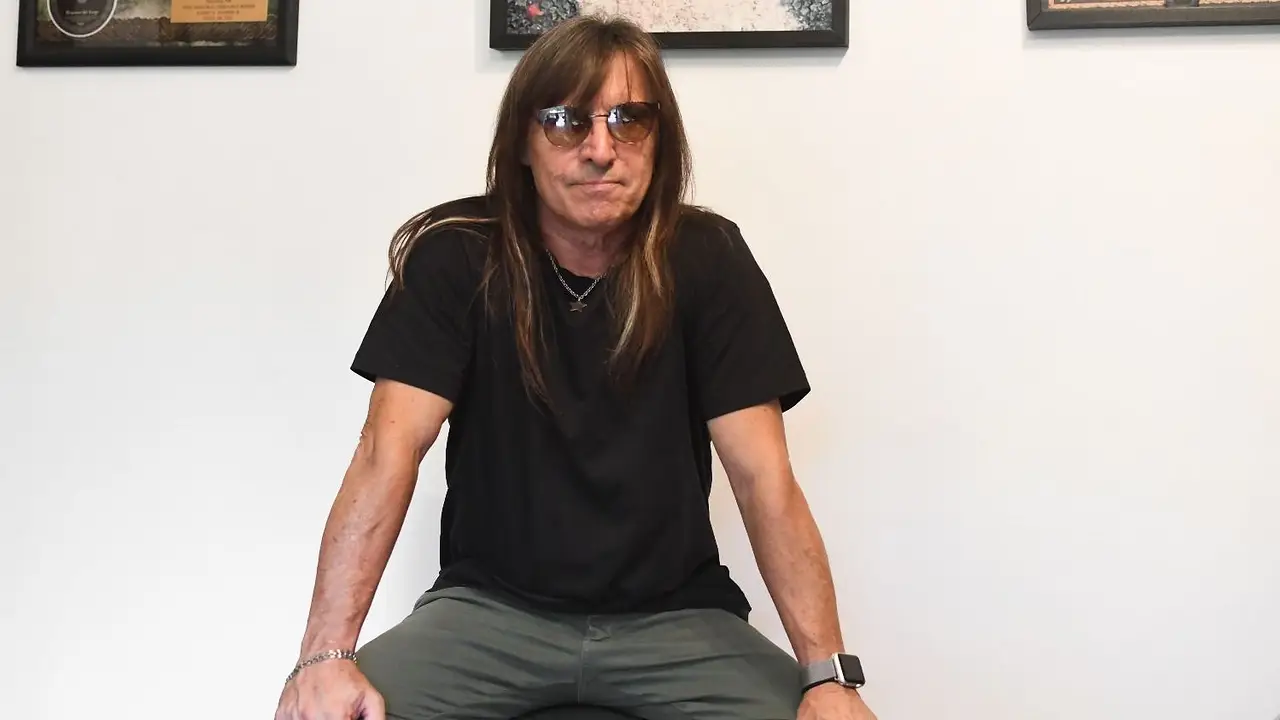 Adrián Barilari de Rata Blanca