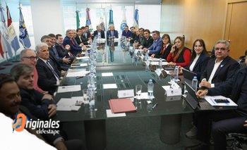 El Gobierno no tiene previsto reunirse con gobernadores por fondos | Relación distante