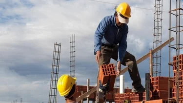 La crisis de Milei y Pullaro golpea a Santa Fe: se perdieron 10 mil puestos de trabajo en un año y medio