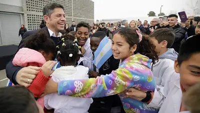 Kicillof inauguró un polo educativo: "Esto no lo iban a hacer las fuerzas del cielo" Kicillof inauguró un polo educativo: "Esto no lo iban a hacer las fuerzas del cielo"