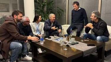 Mientras la UCR sigue en el frente de Manes-Schiaretti, Posse quiere jugar en la Primera