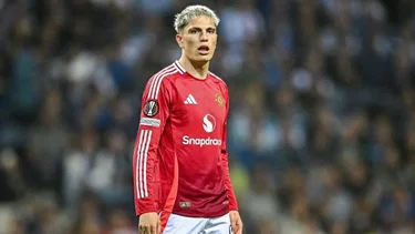 El DT de Manchester United acelera el adiós de Garnacho: la decisión al regreso del plantel