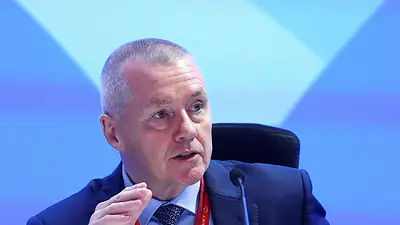 La IATA afirma que el mandato de la UE sobre combustibles es costoso y no ayuda al medio ambiente La IATA afirma que el mandato de la UE sobre combustibles es costoso y no ayuda al medio ambiente