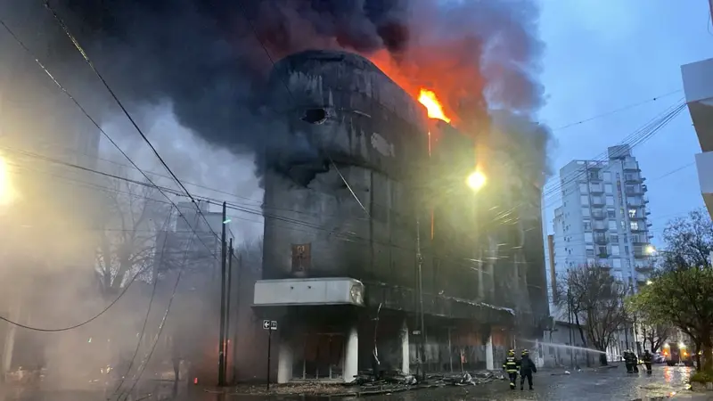 Incendio en el depósito de La Plata: el fiscal evalúa diferentes líneas de investigación