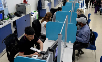 Motosierra: ATE La Rioja adviertió que 400 estatales están en riesgo | Trabajadores despedidos