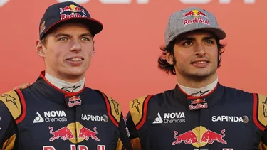 En medio de la crisis de Red Bull, Carlos Sainz contó cómo fue su experiencia como compañero de Max Verstappen