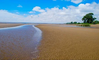 Escapadas ideales para el bienestar: las mejores playas y termas cercanas a CABA | Escapadas
