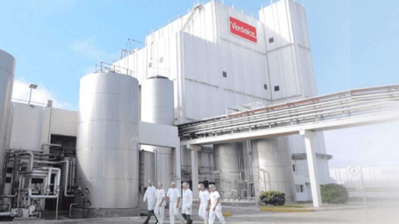 Verónica busca despedir a 200 trabajadores y reducir salarios: "Vía libre para que ajusten a su gusto"