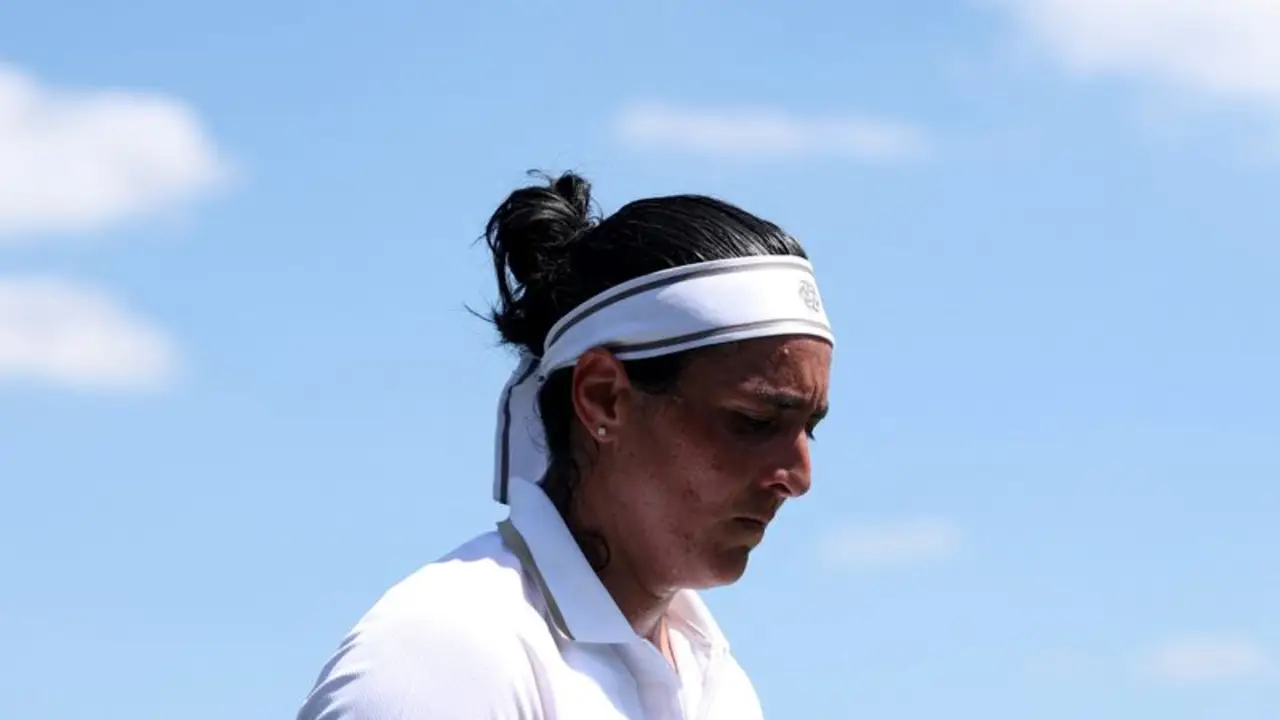 Jabeur, tres veces finalista de torneos de Grand Slam, anuncia su alejamiento del tenis