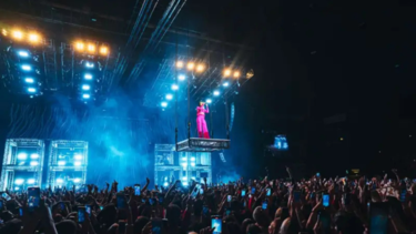 Emilia Mernes es la única mujer en el top 5 de los artistas más escuchados en Spotify esta semana