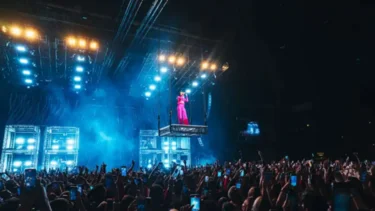 Emilia Mernes es la única mujer en el top 5 de los artistas más escuchados en Spotify esta semana