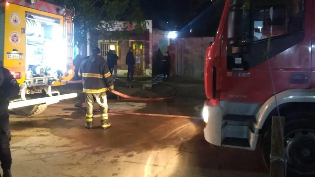 Un jubilado de 85 años murió en un incendio fatal en ciudad de Santa Fe: "No pudimos salvarlo"