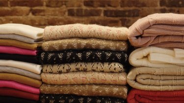 A desempolvar: el sweater que fue furor en lo 90' y vuelve a marcar tendencia