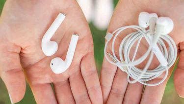 ¿Con cable o sin cable? En qué auriculares se escucha mejor la música