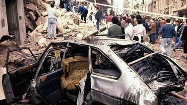 Dónde fue el atentado a la AMIA: la ubicación y las fotos del 18 de julio de 1994