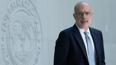 El FMI corrió al funcionario chileno criticado por Milei el año pasado