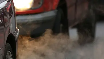 ¿Cómo los autos provocan contaminación con el monóxido de carbono? ¿Cómo los autos provocan contaminación con el monóxido de carbono?