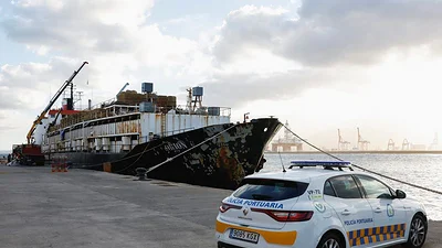 El propietario griego del barco cargado de cocaína incautado por España en 2023 niega los cargos El propietario griego del barco cargado de cocaína incautado por España en 2023 niega los cargos