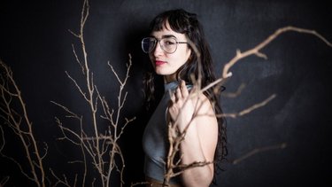 Maca Mona Mu presenta älämoblänco en Cultural Thames: una noche de fuego, música y poesía