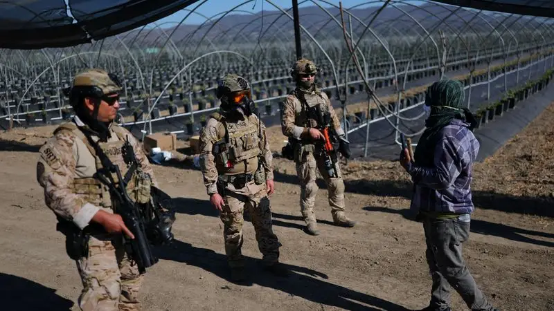 ICE se apresura a construir campamentos para inmigrantes tras recibir 45.000 ml $ por ley de gastos: WSJ