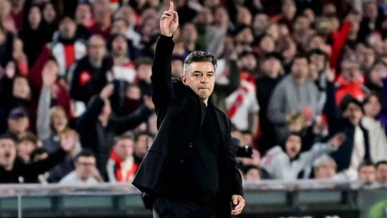 River Plate, Marcelo Gallardo, Juan Cruz Meza, Instituto.