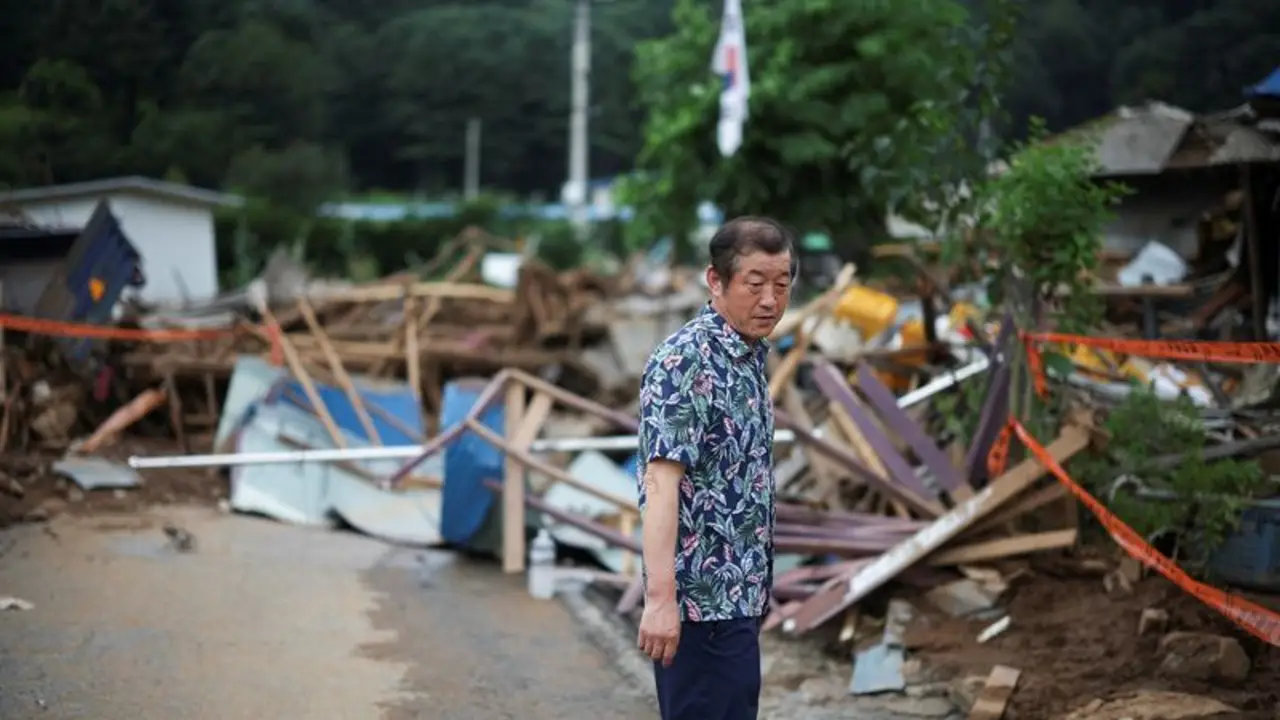 Las lluvias torrenciales dejan al menos 18 muertos en Corea del Sur y un rastro de devastación
