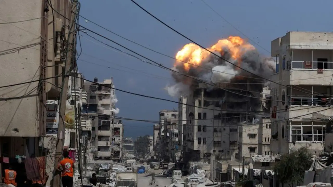 Israel envía tanques a Deir al-Balah y suscita preocupación entre las familias de los rehenes