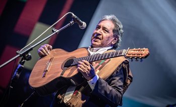 Furor por Los Manseros Santiagueños y Peteco Carabajal en CABA | Música