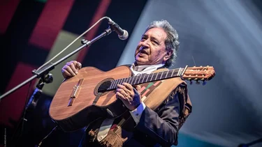 Furor en el folklore por el show que une a Los Manseros Santiagueños y Peteco Carabajal 