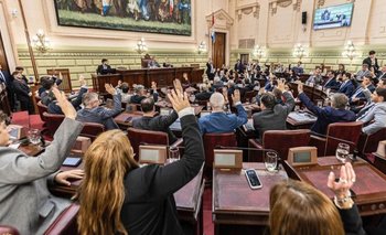 Debate en la Convención: proyecto de Pullaro y la situación de Oliveras | Reforma constitucional