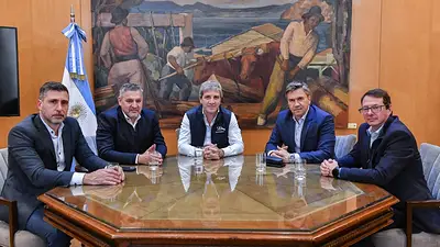 Caputo se reunió con el gobernador de Chaco, Zdero Caputo se reunió con el gobernador de Chaco, Zdero
