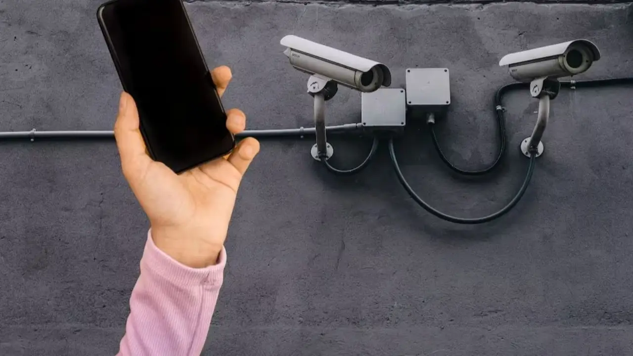 Celular viejo convertido en cámara de seguridad