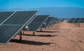 Energía limpia: La Rioja celebró el primer parque solar en Patquía | Energía solar