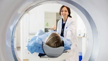 Un hombre murió tras ser absorbido por una máquina de resonancia magnética