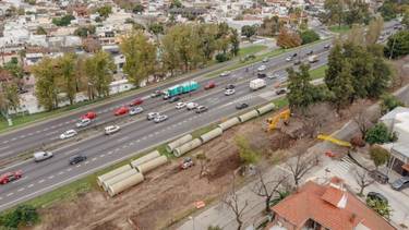 Avanzan con un nuevo Metrobús en la autopista Dellepiane