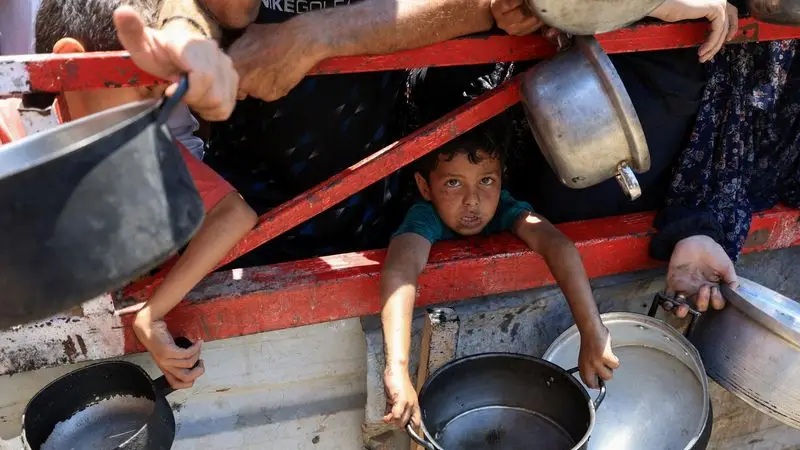 Más de 100 grupos de ayuda y defensa de los DDHH piden que se actúe contra el hambre en Gaza