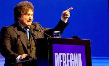 Milei atacó a los bancos para festejar la baja del dólar | Minuto a minuto
