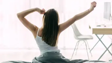 Chau estrés y ansiedad: así es la rutina de 5 minutos que recomiendan hacer todas las mañanas