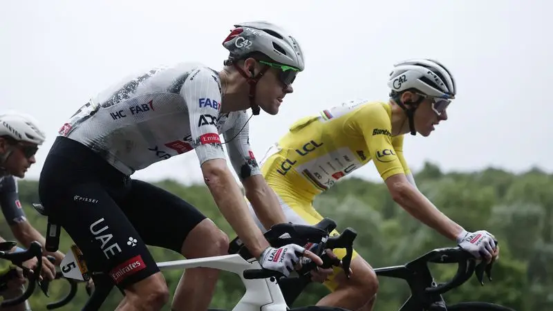 El italiano Milan gana la 17ª etapa del Tour de Francia, Pogacar conserva el amarillo