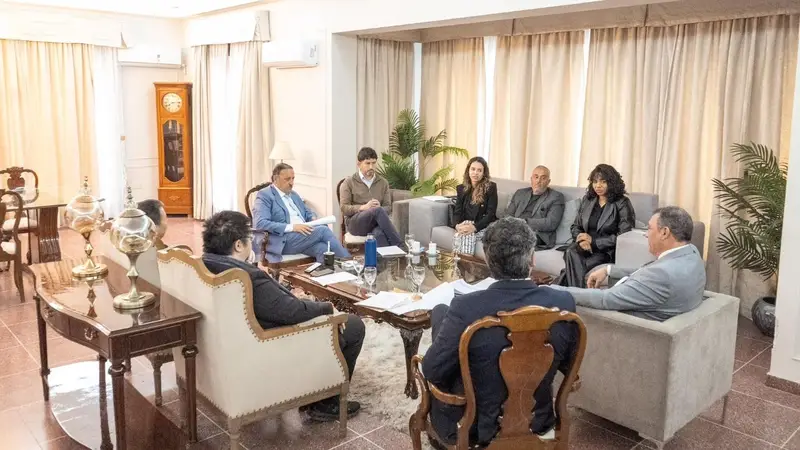 Desarrollo sostenible y trabajo local: Quintela recibió a empresarios mineros para consolidar inversiones extranjeras