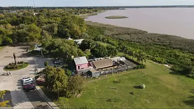 Vista aérea del barisidro a orillas del Río de la Plata. Vista aérea del barisidro a orillas del Río de la Plata.