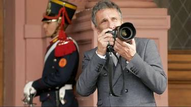 Quién es el histórico fotógrafo de Casa Rosada: la historia de Víctor Hugo Bugge