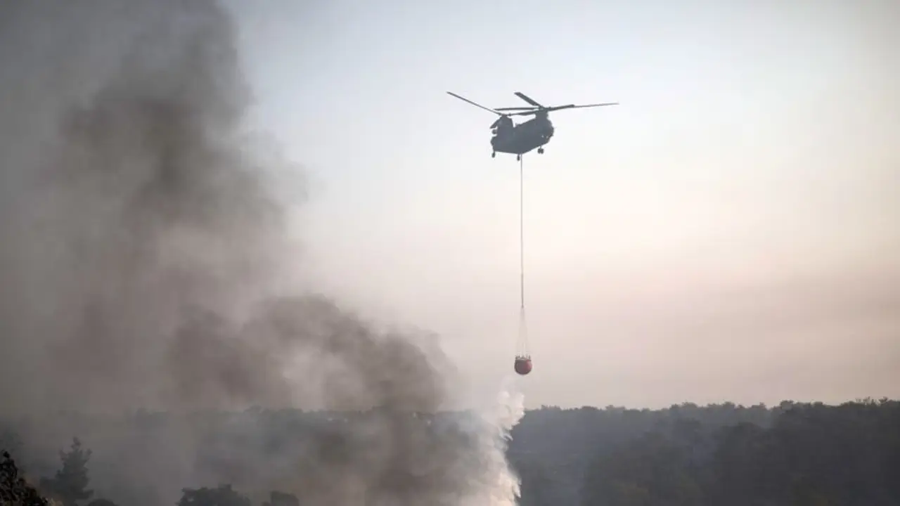 Dos muertos y varias casas calcinadas en un gran incendio en Chipre