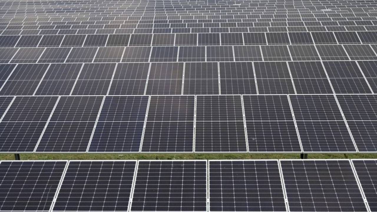 El despliegue de energía solar en la UE disminuye por primera vez en una década