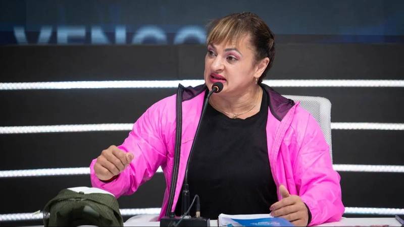 Alejandra Locomotora Oliveras, boxeo