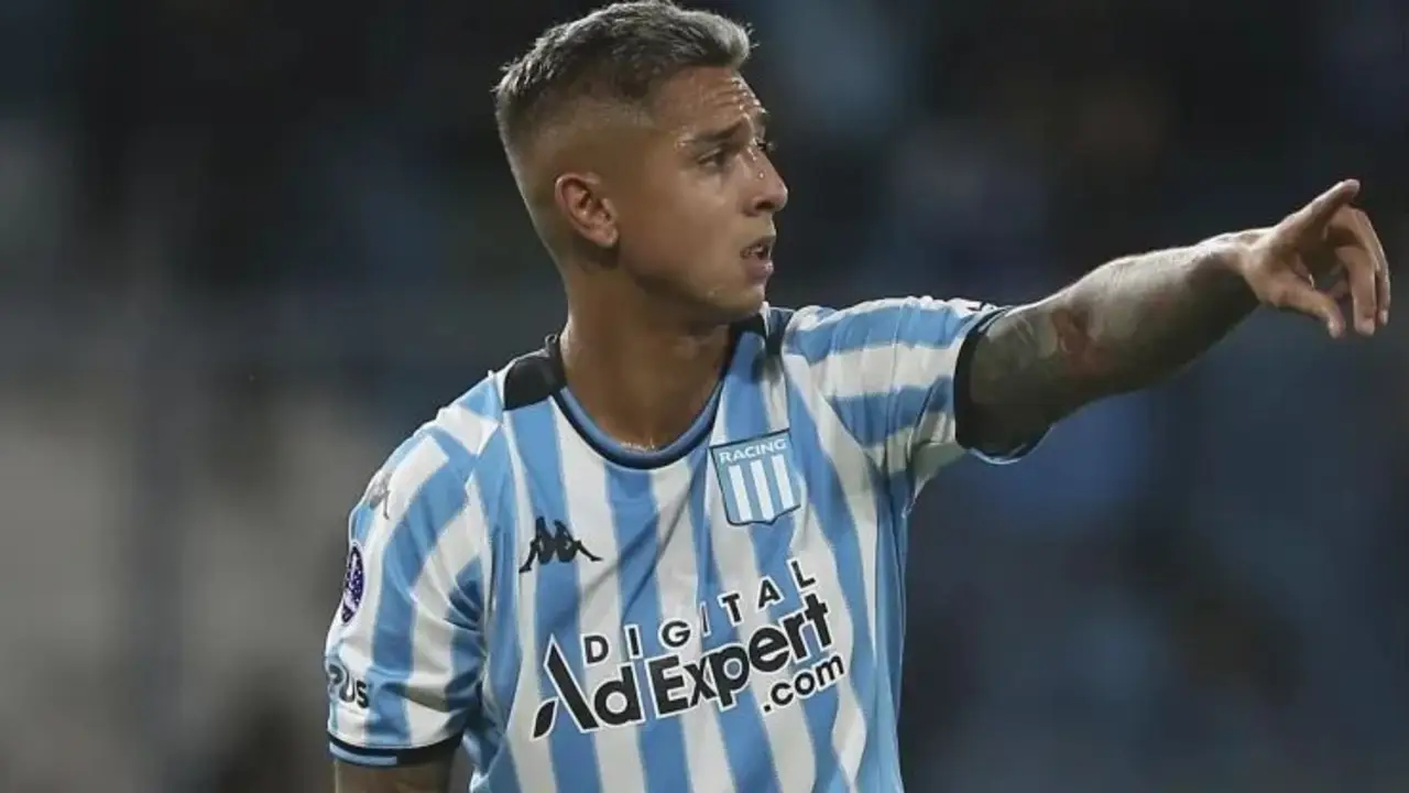 Racing Club, Agustín Almendra, Gustavo Costas, Vélez Sarsfield.