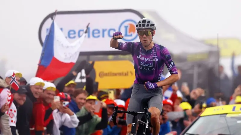 O'Connor se adjudica etapa 18 del Tour y Pogacar frustra nuevamente ataques de Vingegaard