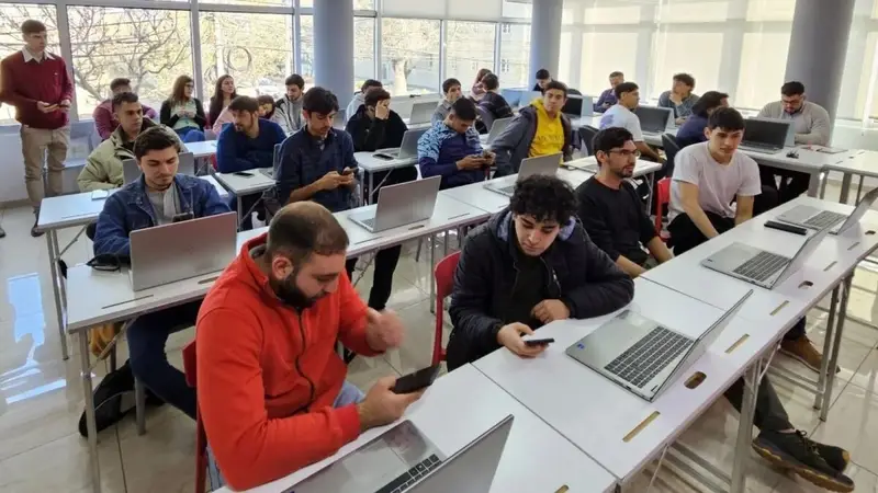 La Rioja relanza su Polo Tecnológico con propuestas formativas para la inclusión digital en toda la provincia La Rioja relanza su Polo Tecnológico con propuestas formativas para la inclusión digital en toda la provincia