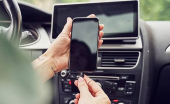 Convertí tu celular viejo en un aliado para el auto: cómo darle una nueva vida útil | Celulares