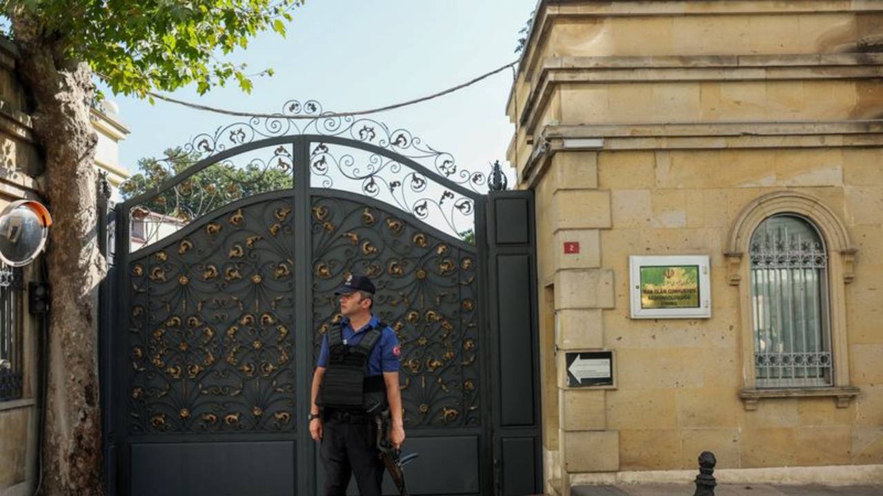 El jefe del OEIA dice que Irán reanudará conversaciones técnicas sobre el programa nuclear